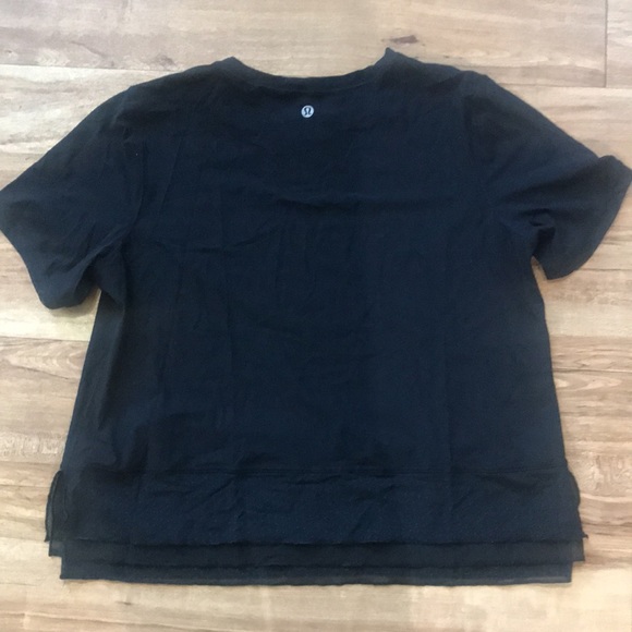 Lululemon Short Sleeve Frill Mesh Detail Shirt - Picture 4 of 4